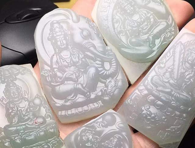 电脑雕刻机PK手工雕刻有什么具体优势？