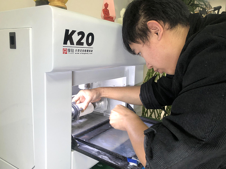 桌面玉石雕刻机